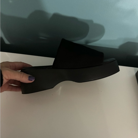 Sincerely Jules sandals Wedges slides size 6.5. Gently worn - Picture 2 of 7